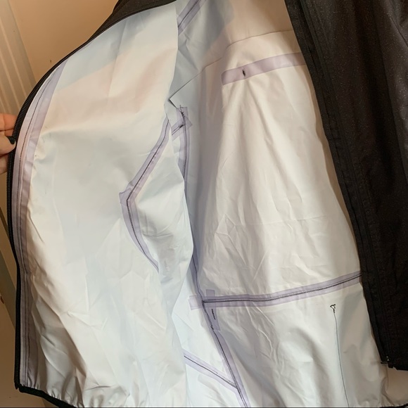 Décathlon Rain shell running jacket New! - Picture 4 of 14